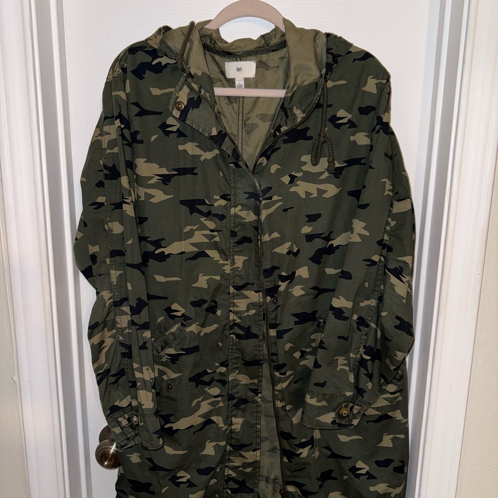 Camouflage Hooded Jacket